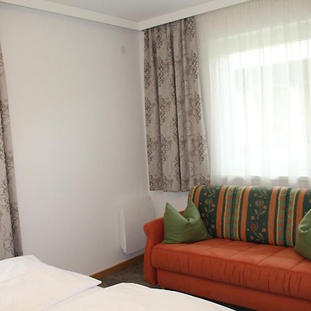 Garni Roesslhof Hotel Hollersbach im Pinzgau Exterior foto