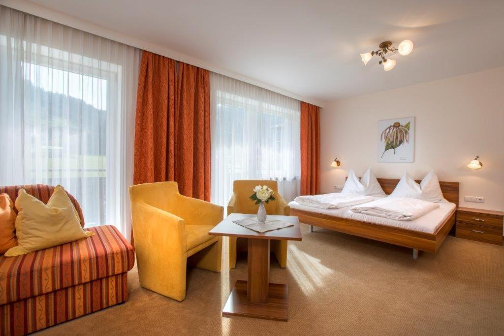 Garni Roesslhof Hotel Hollersbach im Pinzgau Exterior foto